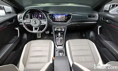 Volkswagen T-Roc 2021 2.0 Автомат в Москве № 199034, миниатюра 2