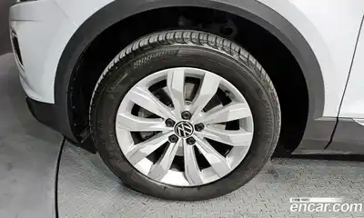 Volkswagen T-Roc 2021 2.0 Автомат в Москве № 199034, миниатюра 4