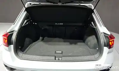 Volkswagen T-Roc 2021 2.0 Автомат в Москве № 199034, миниатюра 6