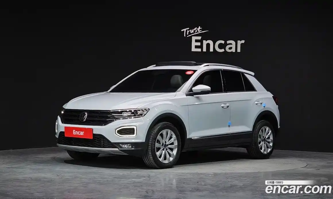 Volkswagen T-Roc 2021 2.0 Автомат в Москве № 199034, фото 7