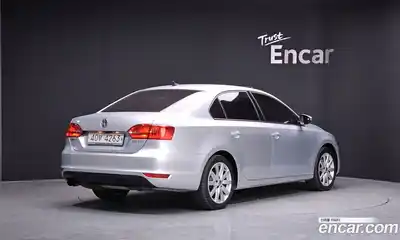 Volkswagen Jetta 2013 2.0 Автомат в Москве № 199268, миниатюра 2