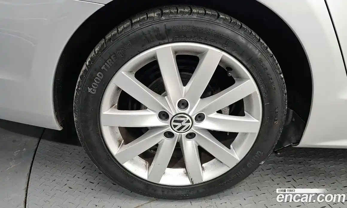 Volkswagen Jetta 2013 2.0 Автомат в Москве № 199268, фото 4