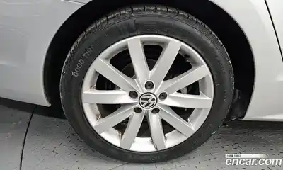 Volkswagen Jetta 2013 2.0 Автомат в Москве № 199268, миниатюра 4