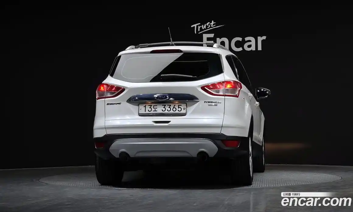 Ford Escape 2014 2.0 Автомат в Москве № 199750, фото 9