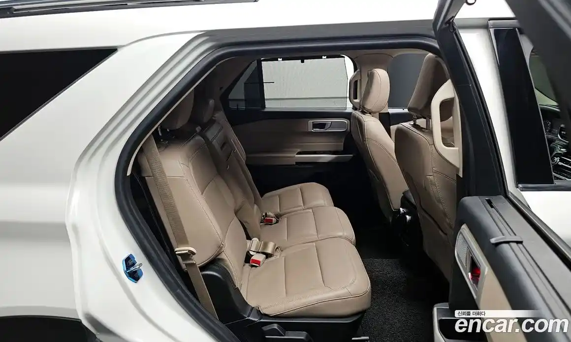 Ford Explorer 2022 2.3 Автомат в Москве № 199768, фото 14