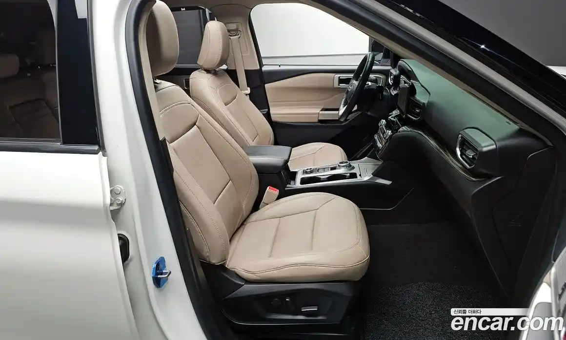 Ford Explorer 2022 2.3 Автомат в Москве № 199768, фото 6