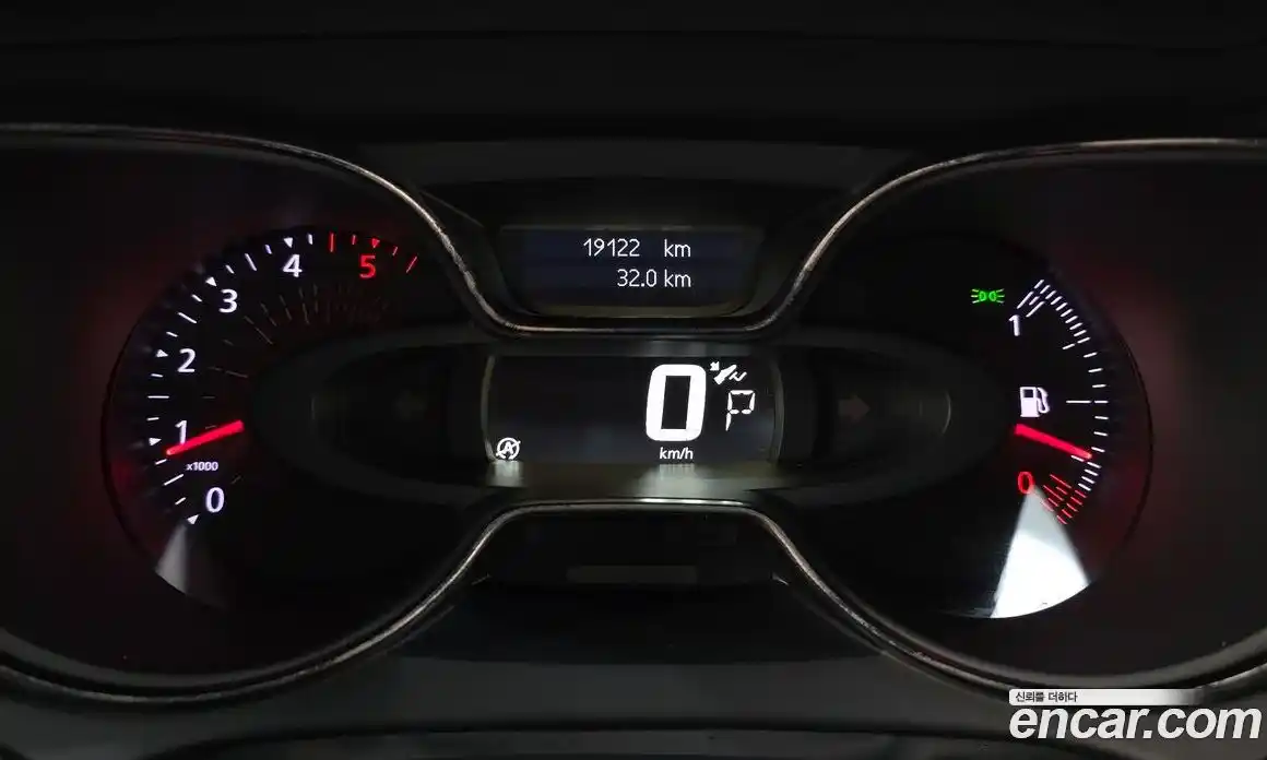 Renault QM3 2019 1.5 Автомат в Москве № 204587, фото 18