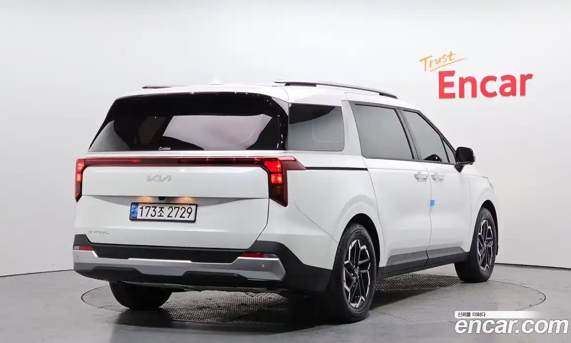 Kia Canival 2024 3.5 Автомат в Москве № 20473, фото 17