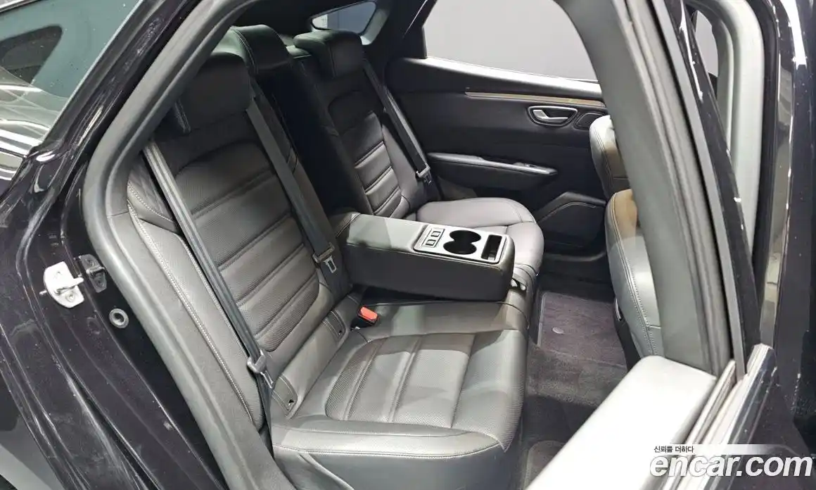 Renault SM6 2024 1.3 Автомат в Москве № 205486, фото 19