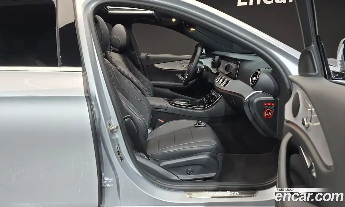 Mercedes-Benz E-Class 2021 2.0 Автомат в Москве № 206770, фото 17