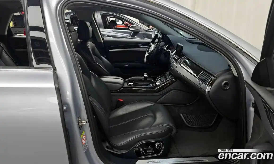 Audi A8 2015 4.0 Автомат в Москве № 212504, фото 17