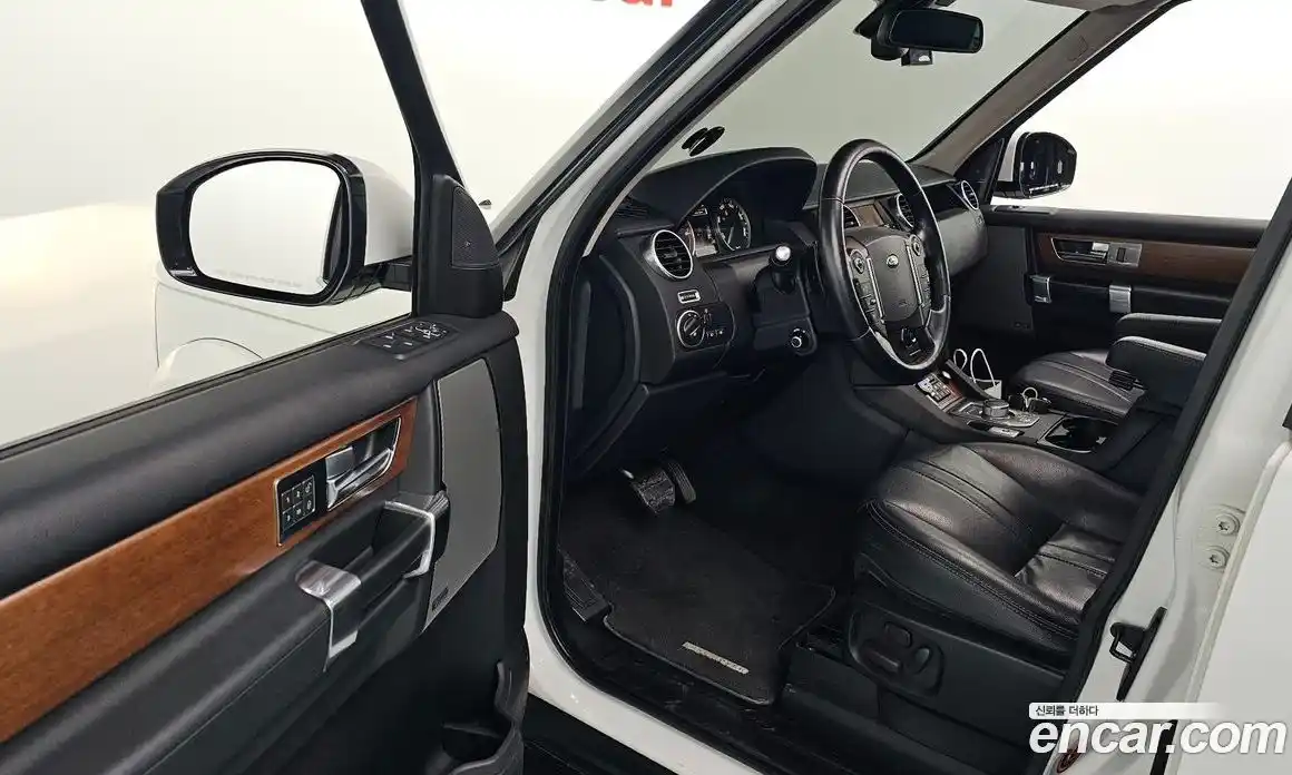 Land Rover Discovery 2016 3.0 Автомат в Москве № 213582, фото 13