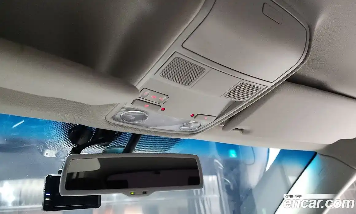 Volkswagen Tiguan 2015 2.0 Автомат в Москве № 215320, фото 18