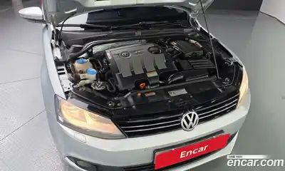 Volkswagen Jetta 2013 1.6 Автомат в Москве № 215373, миниатюра 3