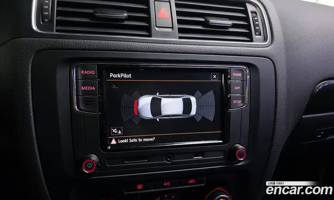 Volkswagen Jetta 2013 1.6 Автомат в Москве № 215373, фото 4