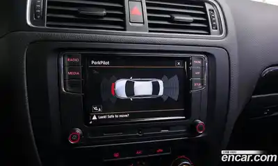 Volkswagen Jetta 2013 1.6 Автомат в Москве № 215373, миниатюра 4