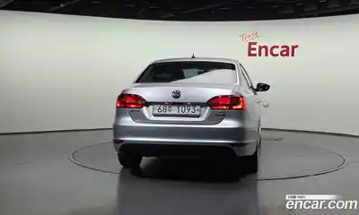 Volkswagen Jetta 2013 1.6 Автомат в Москве № 215373, миниатюра 8