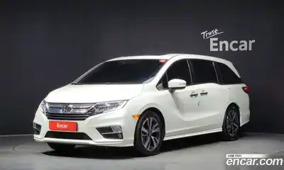 Honda Odyssey 2019 3.5 Автомат в Москве № 215680, миниатюра 3