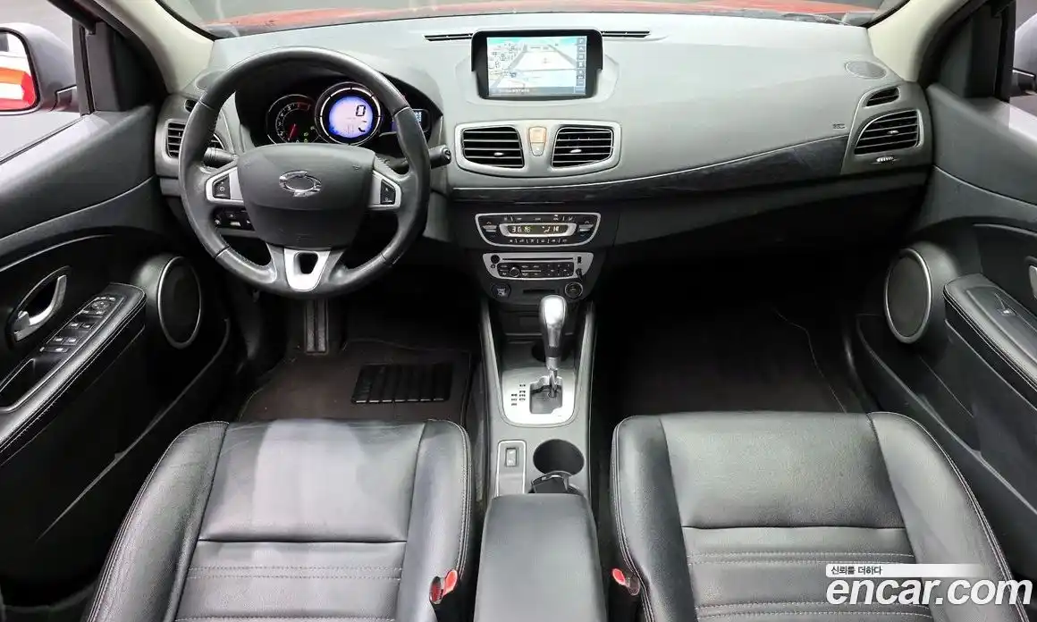 Renault SM3 2015 1.6 Автомат в Москве № 221472, фото 13