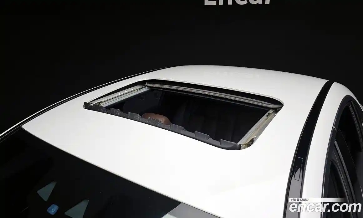 Mercedes-Benz E-Class 2021 2.0 Автомат в Москве № 226200, фото 15