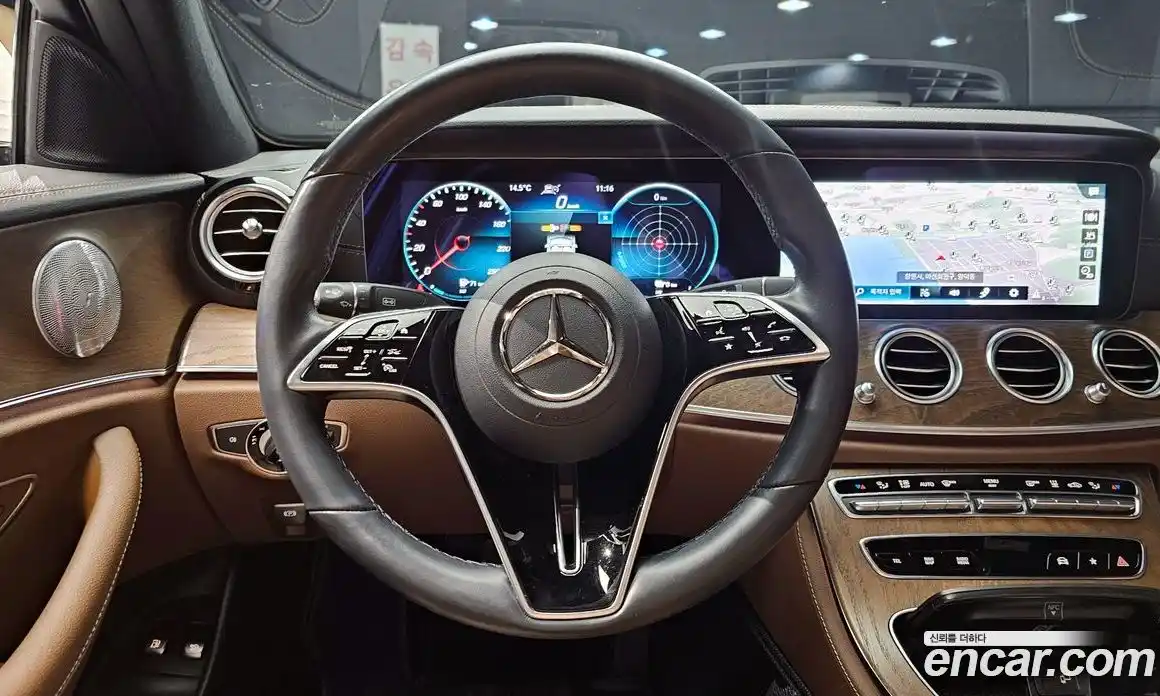 Mercedes-Benz E-Class 2021 2.0 Автомат в Москве № 226200, фото 3