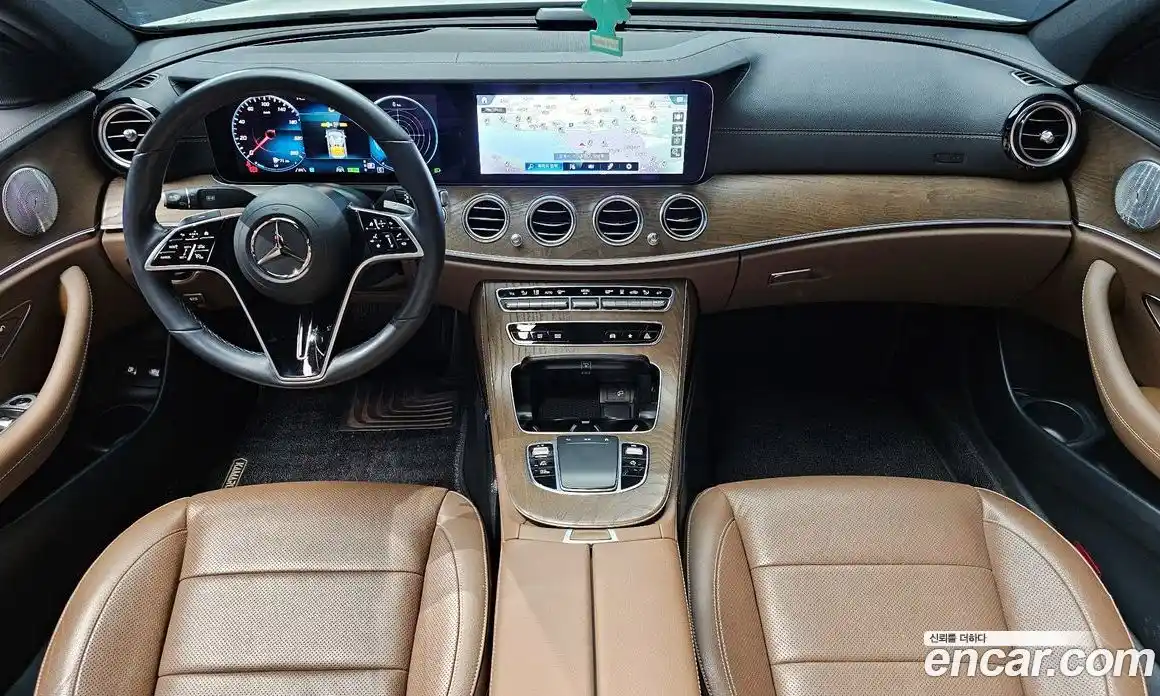 Mercedes-Benz E-Class 2021 2.0 Автомат в Москве № 226200, фото 10