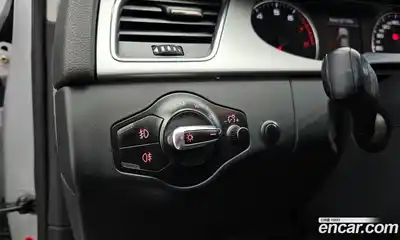 Audi A4 2010 2.0 Автомат в Москве № 229536, миниатюра 11