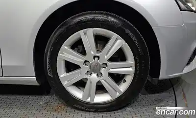 Audi A4 2010 2.0 Автомат в Москве № 229536, миниатюра 8