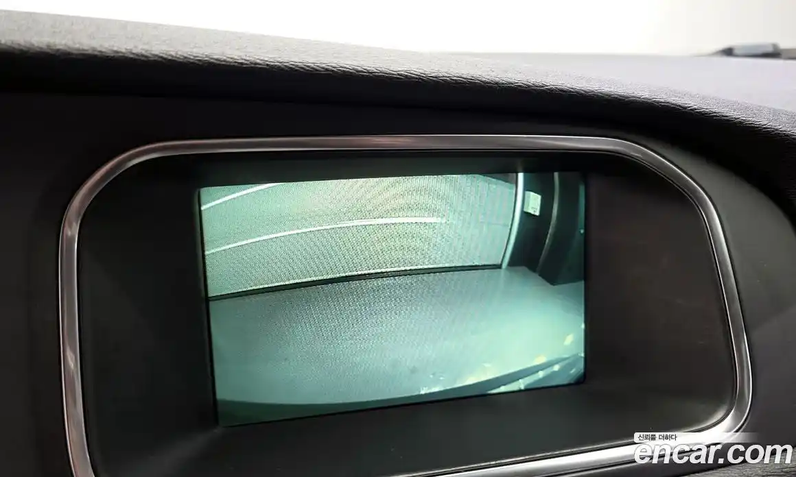 Volvo V40 2016 2.0 Автомат в Москве № 230627, фото 15