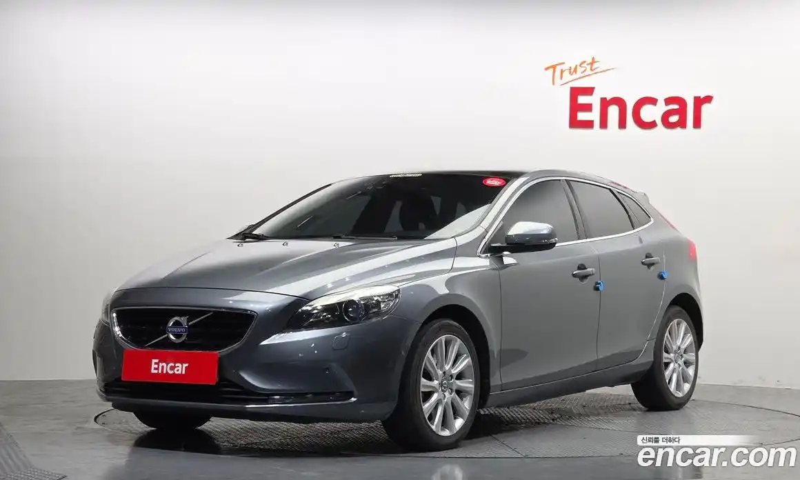 Volvo V40 2016 2.0 Автомат в Москве № 230627, фото 16