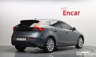 Volvo V40 2016 2.0 Автомат в Москве № 230627, миниатюра 2