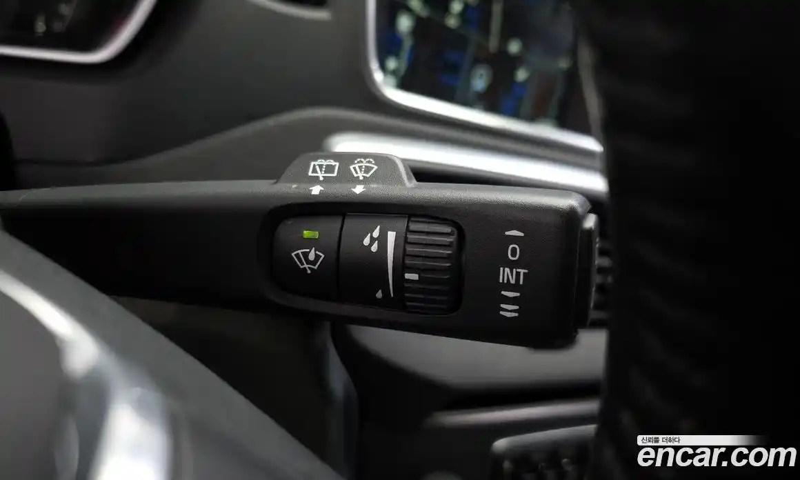 Volvo V40 2016 2.0 Автомат в Москве № 230627, фото 3