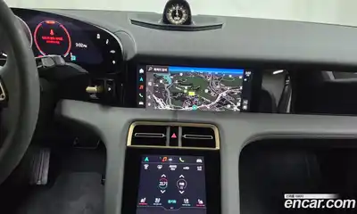 Porsche Taycan 2025 0.1 Автомат в Москве № 230924, миниатюра 9