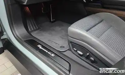 Porsche Taycan 2025 0.1 Автомат в Москве № 230924, миниатюра 10