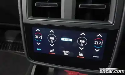 Porsche Taycan 2025 0.1 Автомат в Москве № 230933, миниатюра 2