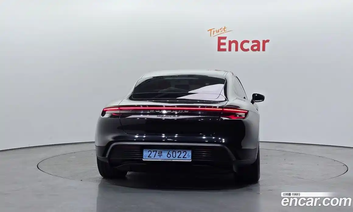 Porsche Taycan 2025 0.1 Автомат в Москве № 230933, фото 3