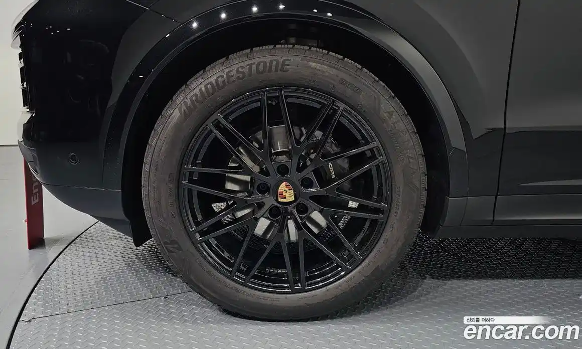 Porsche Cayenne 2024 3.0 Автомат в Москве № 230961, фото 11