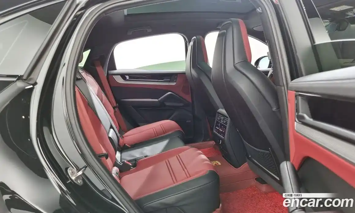 Porsche Cayenne 2024 3.0 Автомат в Москве № 230961, фото 15