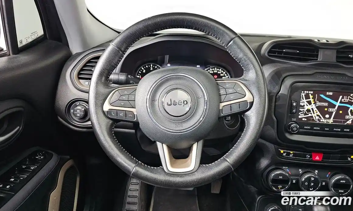 Jeep Renegade 2015 2.0 Автомат в Москве № 232447, фото 13