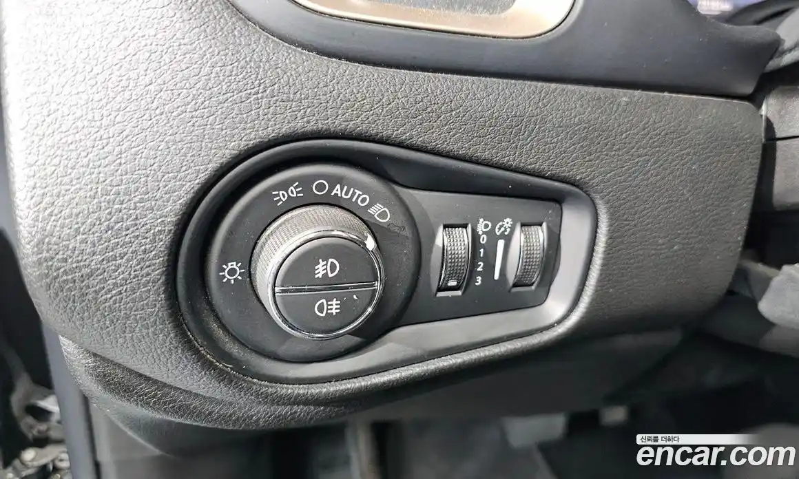 Jeep Renegade 2015 2.0 Автомат в Москве № 232447, фото 14