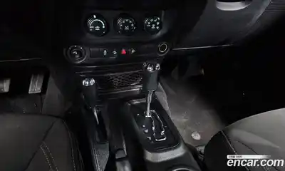 Jeep Wrangler 2017 3.6 Автомат в Москве № 232674, миниатюра 2