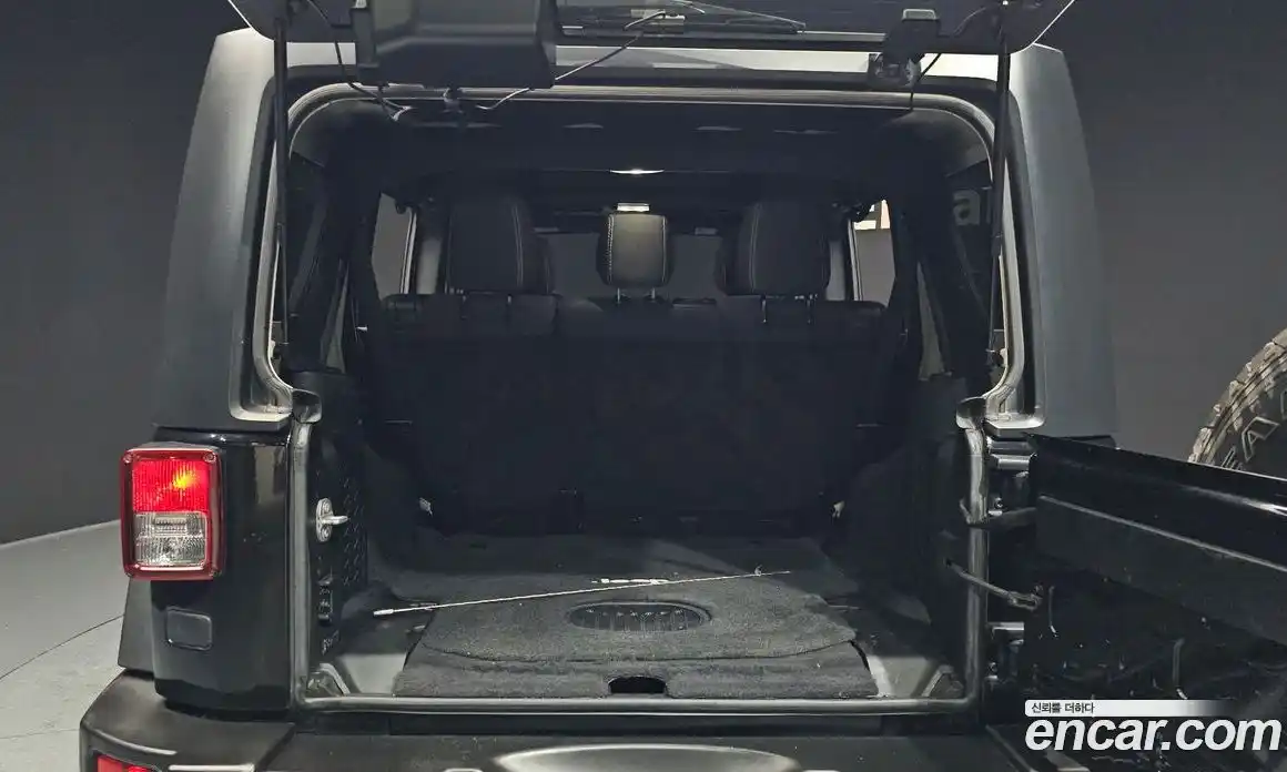 Jeep Wrangler 2017 3.6 Автомат в Москве № 232674, фото 8