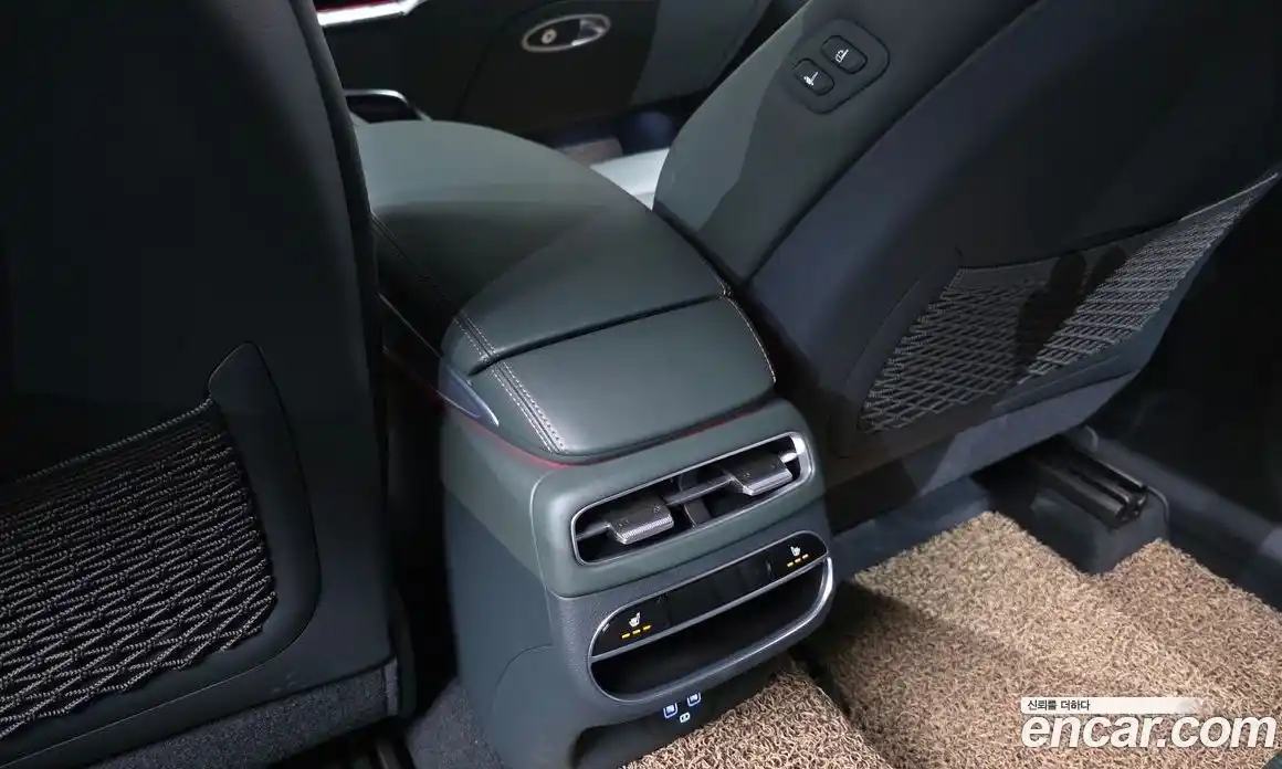 Genesis GV70 2024 2.5 Автомат в Москве № 24016, фото 15