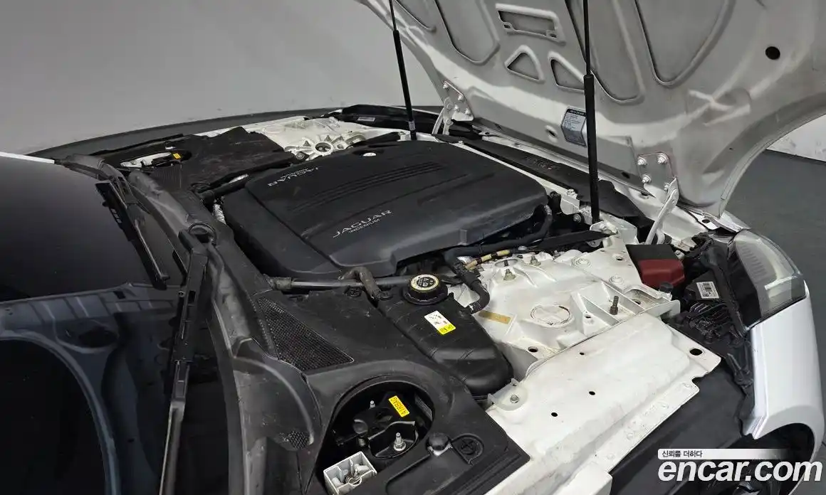 Jaguar F-Type 2019 2.0 Автомат в Москве № 240223, фото 8