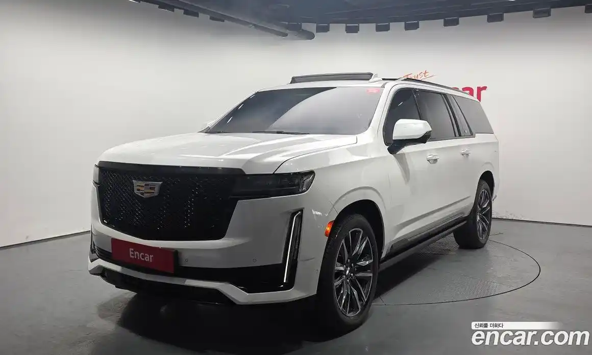 Cadillac Escalade 2023 6.2 Автомат в Москве № 256359, фото 1