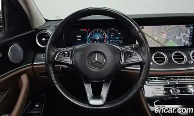 Mercedes-Benz E-Class 2018 2.0 Автомат в Москве № 265263, миниатюра 12