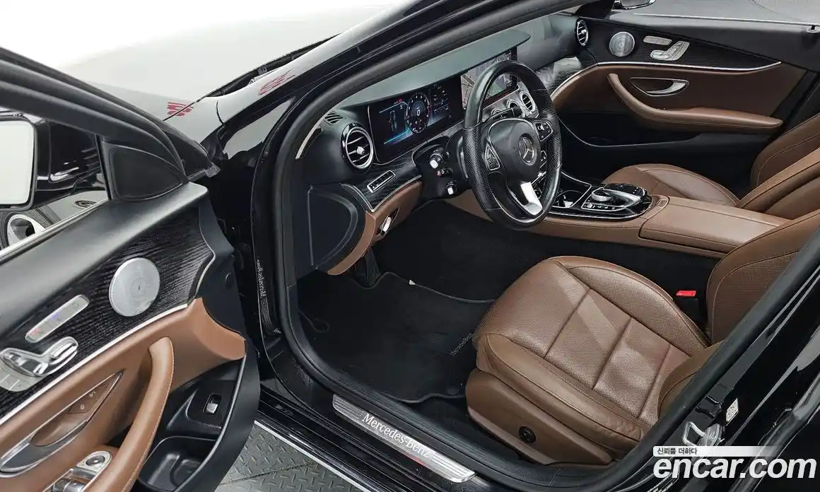 Mercedes-Benz E-Class 2018 2.0 Автомат в Москве № 265263, фото 17