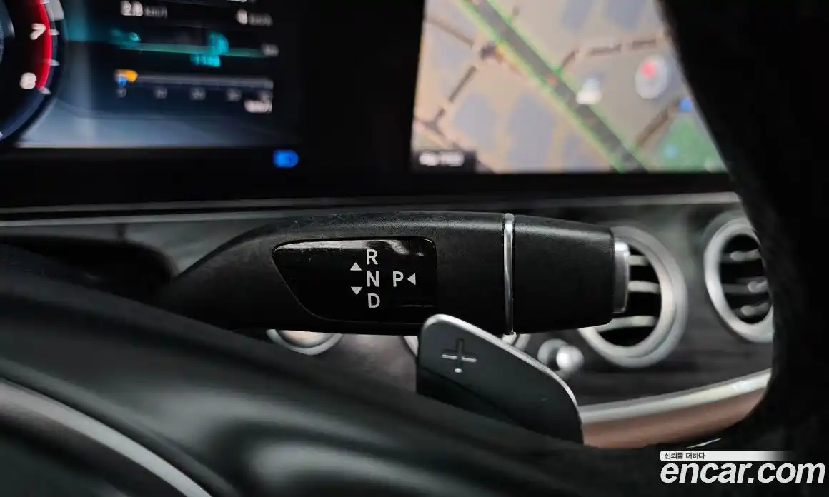 Mercedes-Benz E-Class 2018 2.0 Автомат в Москве № 265263, фото 19