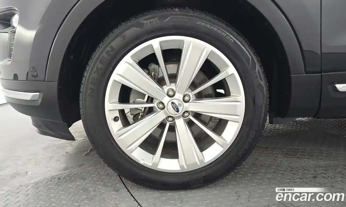 Ford Explorer 2018 2.3 Автомат в Москве № 273459, фото 9