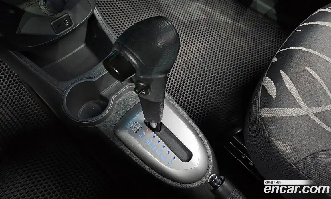 Chevrolet Spark 2014 1.0 Автомат в Москве № 27773, фото 20